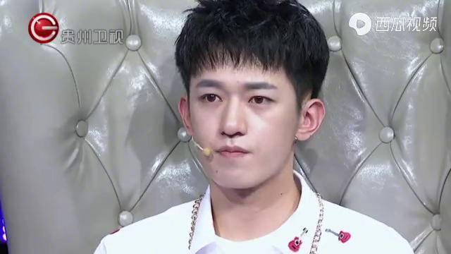 俄罗斯混血美女来了性格多变男嘉宾们眼睛都看直了非常完美