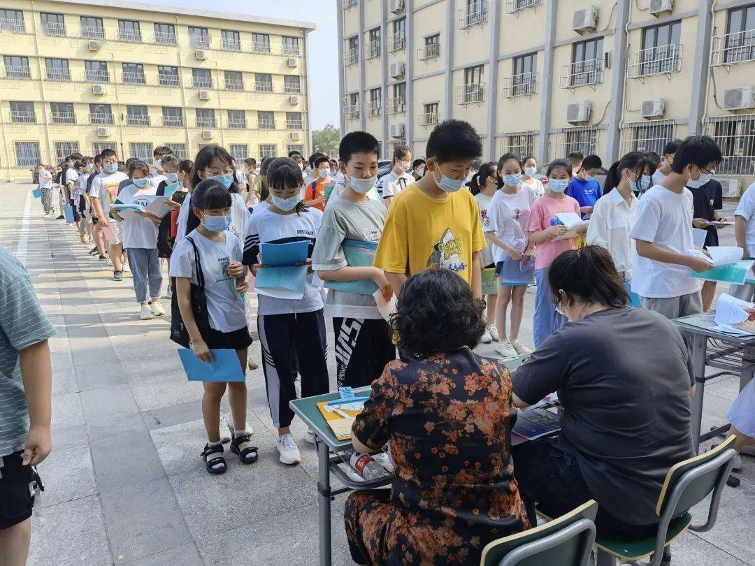 迎少年萌新 育桃李芬芳 ——我校2021级七年级新生顺利完成注册报到