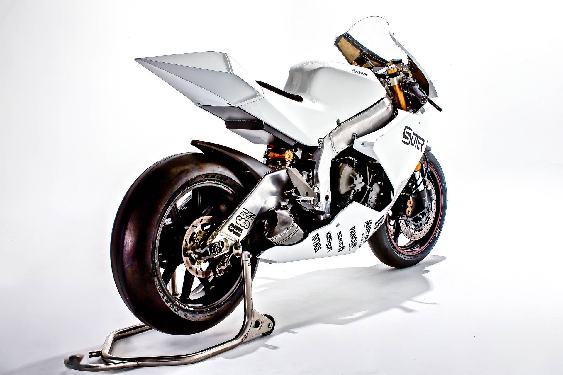 sutermmx2在售的直列四缸moto2赛车r6版