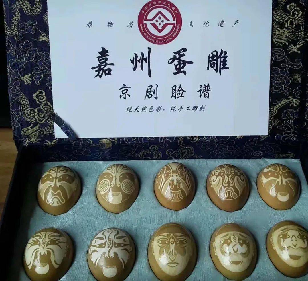 最后挑份精致伴手礼——嘉州蛋雕,蛋壳上精雕细刻的文化艺术品.
