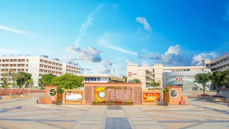 须知点击图片可查看大图2021年高一新生录取名单公示平南县龚州中学