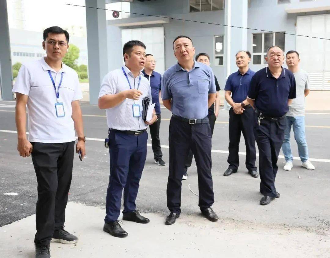 三清山风景区党委委员,管委会副主任杨经财带队参加安全警示日活动