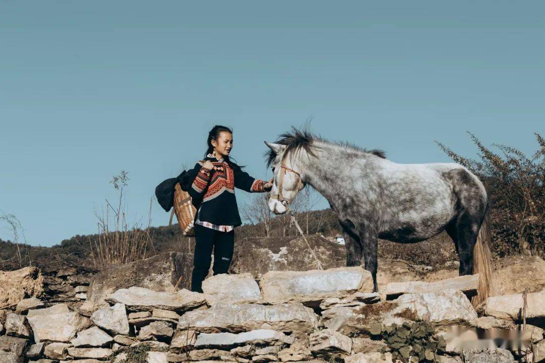 大凉山彝族新年牛牛坝赶集雅安荥经砂器西昌古城人文摄影团