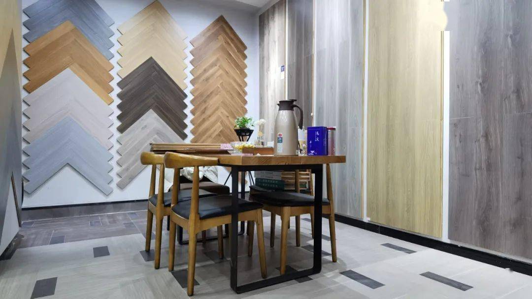 品牌探店感受冠林地板的木心匠艺