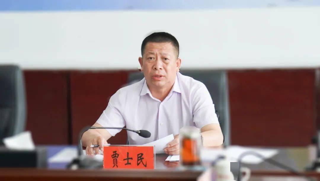 林业局党委委员,常务副局长孙德海,林业局党委委员,副局长贾士民出席