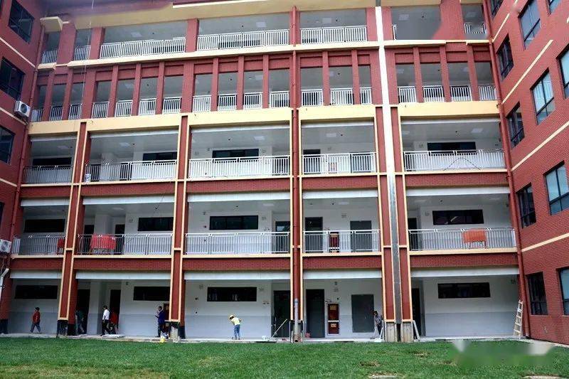 带你走进王益中学 全景展示铜川现代化新校园_陕西省