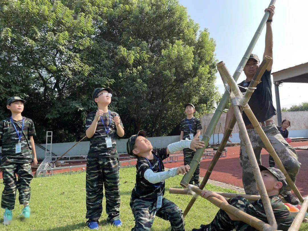 扬子晚报暑期夏令营超级英雄day1搭建罗马炮架神射手之战