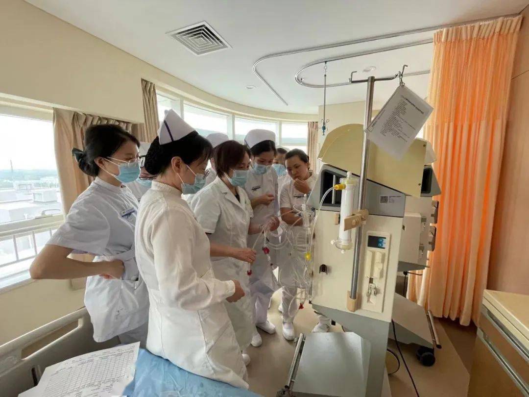 床旁透析护士操作培训