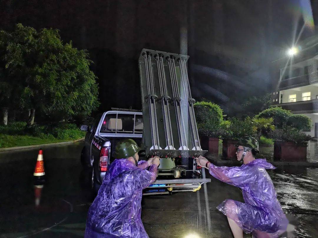 人工增雨!漳州凌晨发射6枚火箭弹!