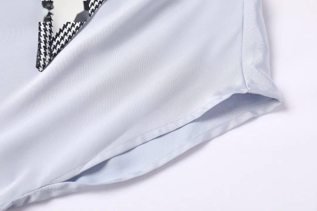 夏天|穿上瘦成纸片人的法式衬衫,优雅简约,舒适凉爽,限时送丝巾