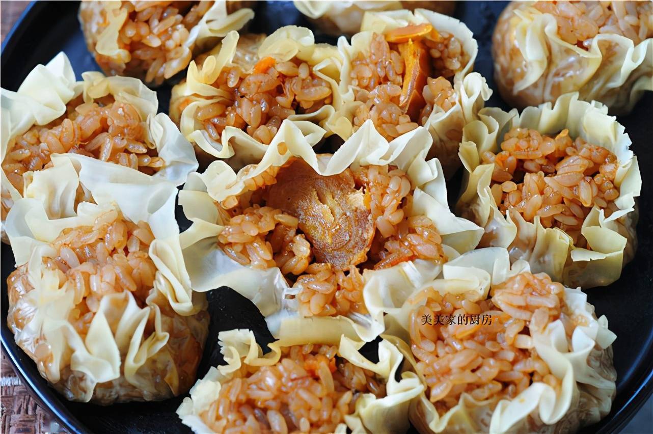 糯米要泡多久才能做烧麦 50bf11f920914599a61d8937bbede52b.jpeg