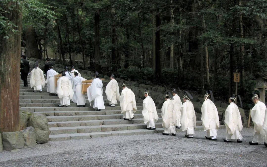 “伊势热”与日本人的感性_祭祀