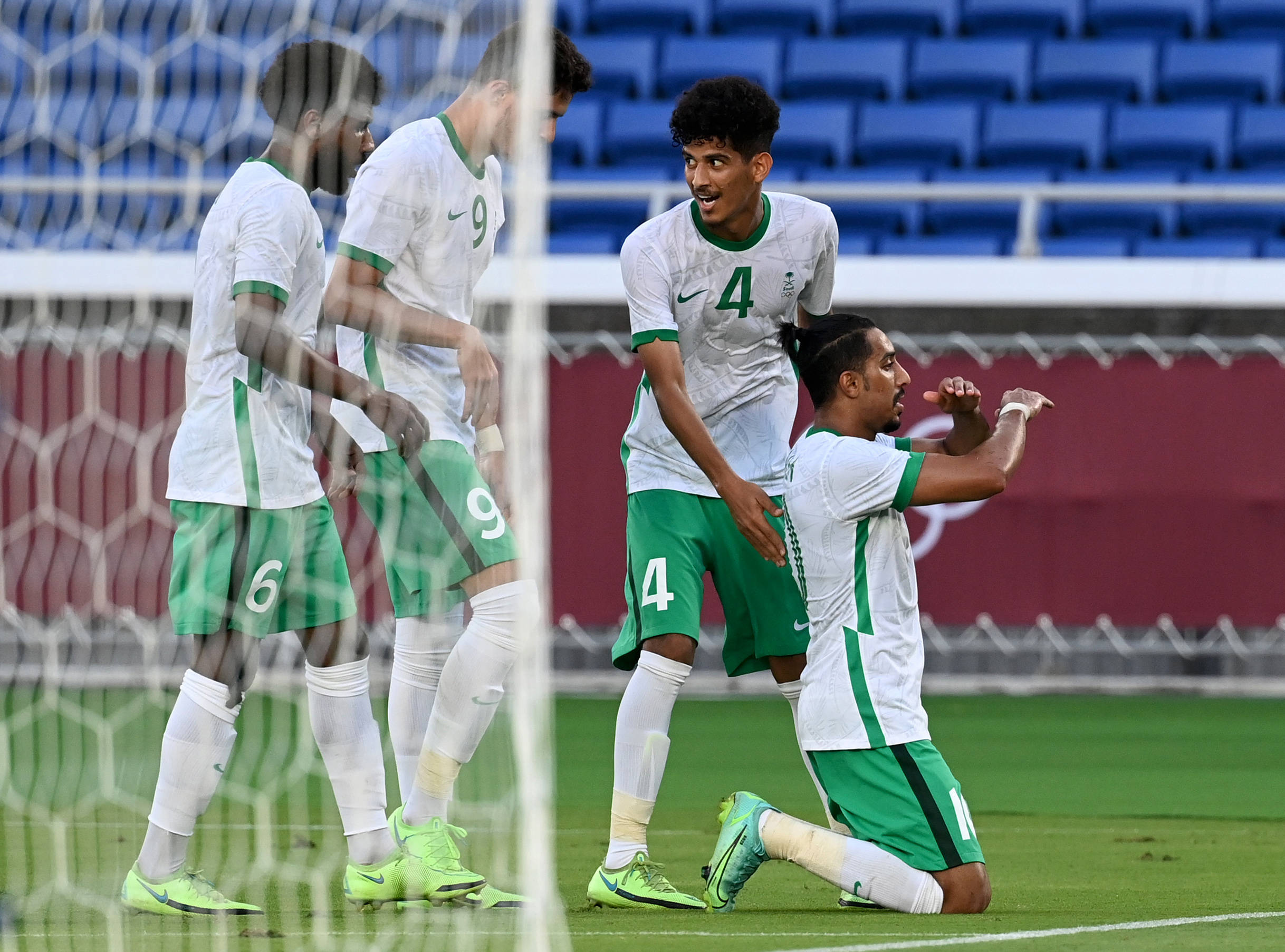 东京奥运会男足小组赛d组比赛中,科特迪瓦队以2比1战胜沙特阿拉伯队