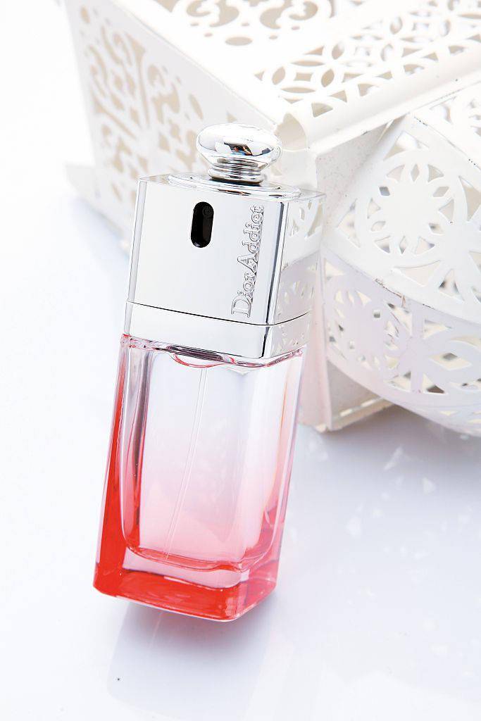 Parfum|夏天里也要香气扑鼻 一瓶香水让你时刻迷人芬芳