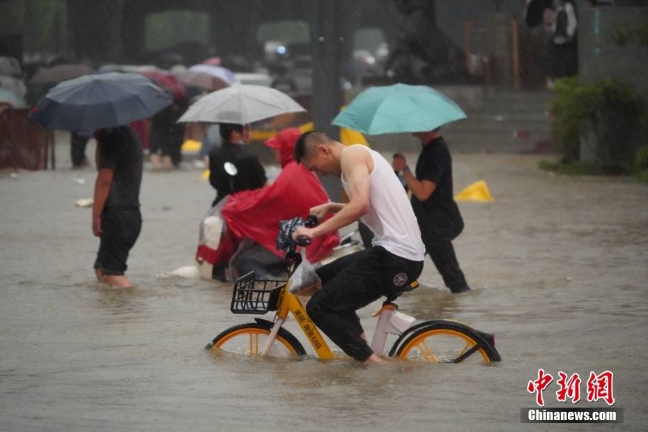 Ecns|48 hours of heavy rain in Zhengzhou