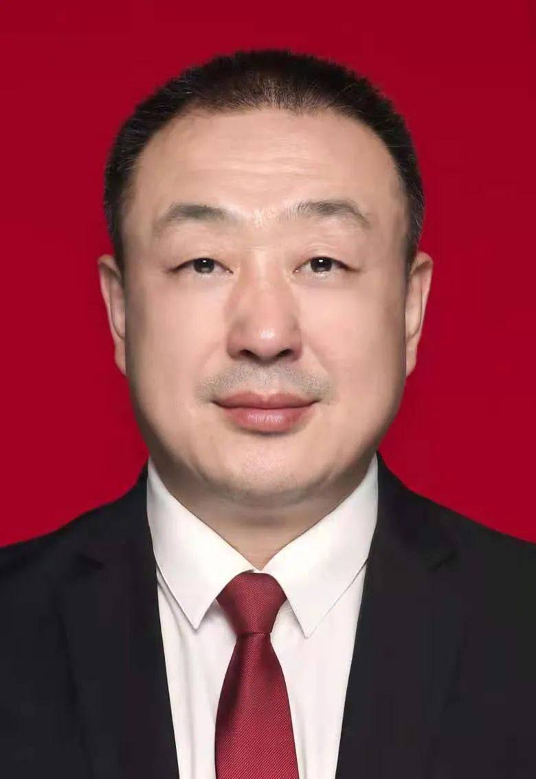 武文罡当选安康市市长