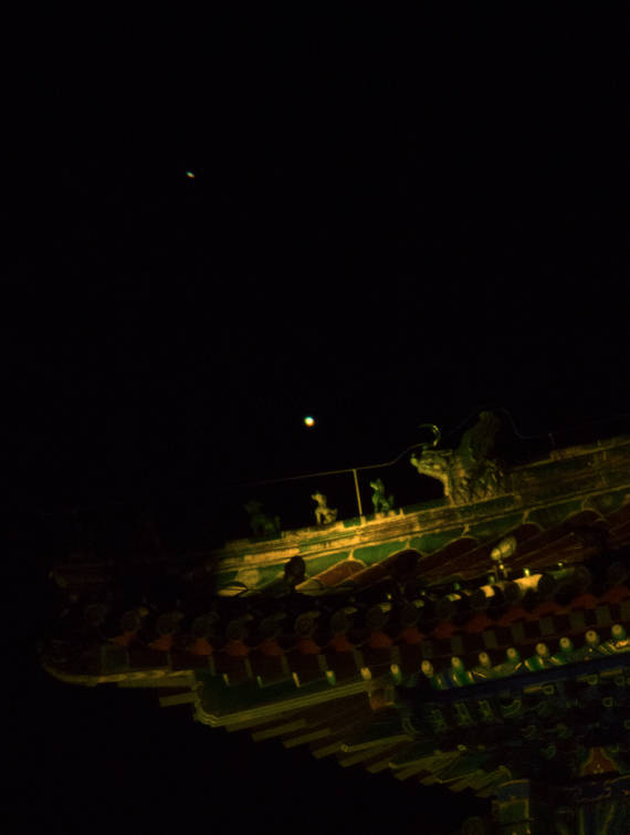 本人|星空有约|“指环王”和“大个子”一起把月“拱”