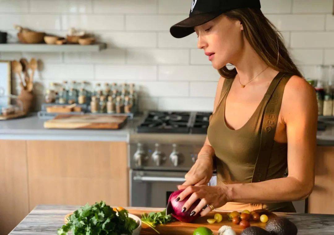 方法|女明星吃不胖的秘密,都在虞书欣的冰箱里!