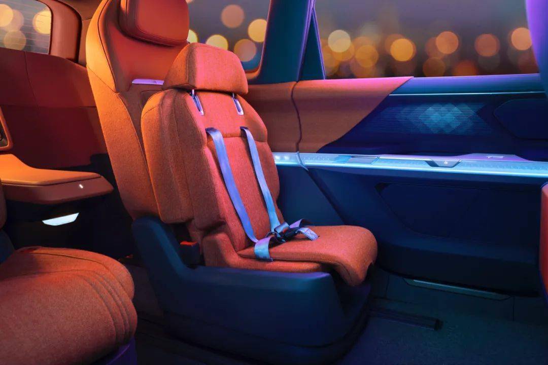 延锋智能座舱xim21s获红点设计大奖