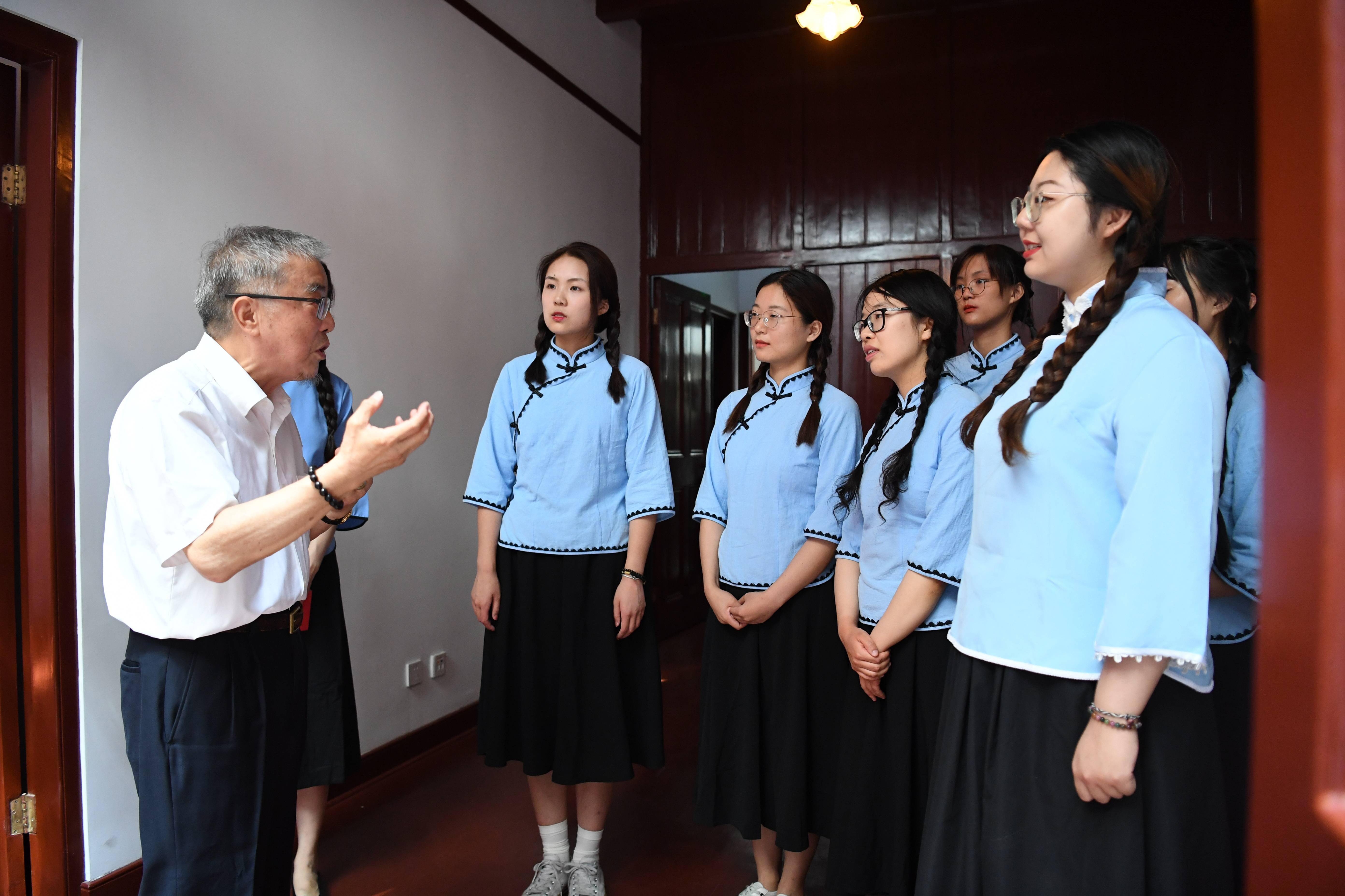 博文女校修缮后首次亮相迎来一批特殊访客