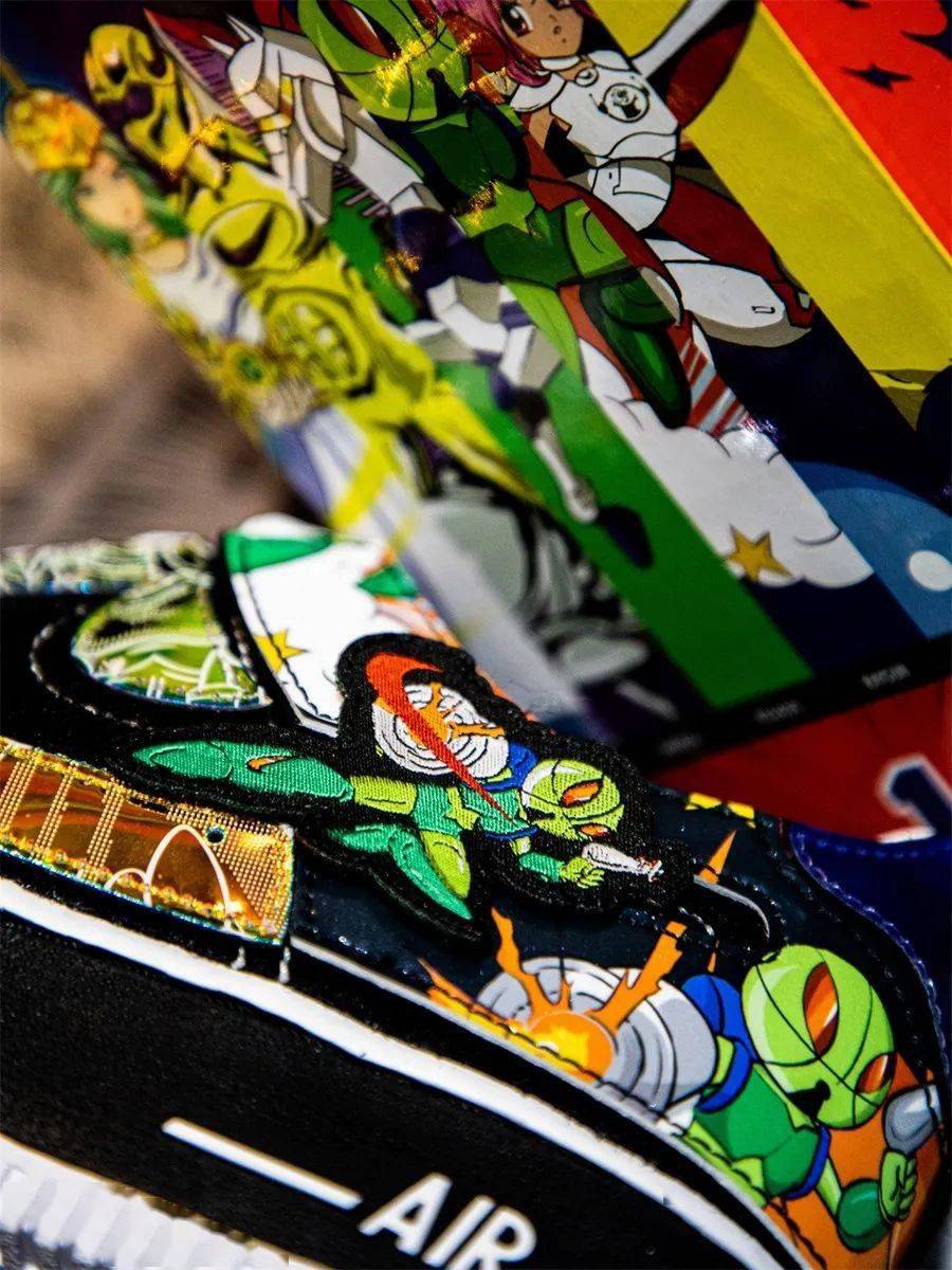 耐克|耐克首位「超级英雄」现身！压箱底的「王炸球鞋」下周即将登场！