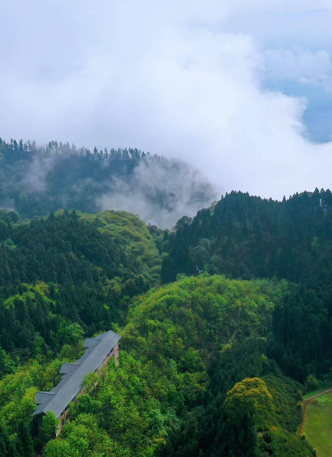 用上帝视角看风景来玉屏山挑战玻璃栈道吧真滴漂亮