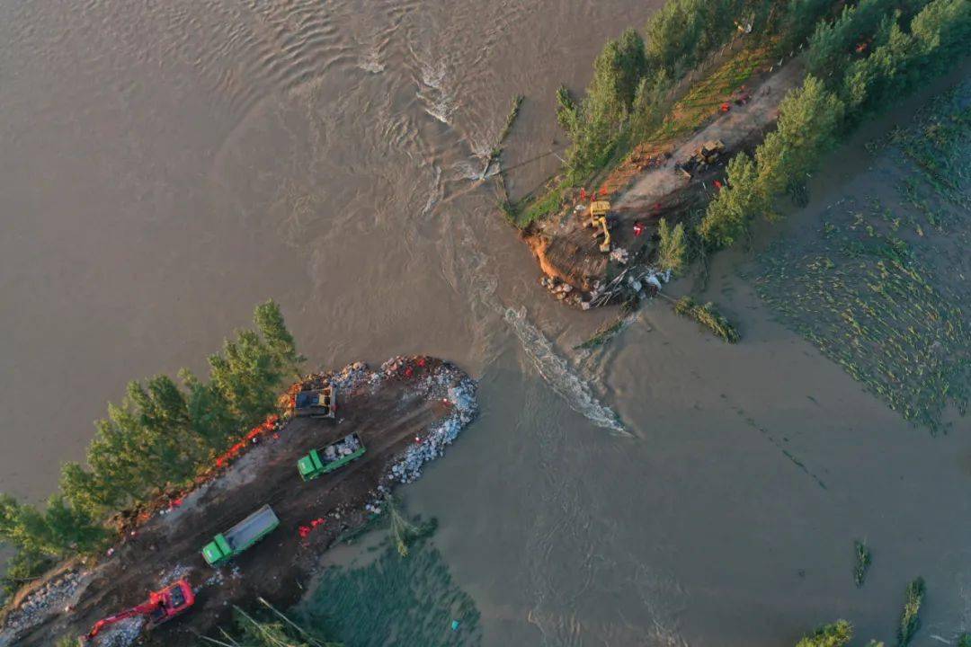 昼夜奋战!卫河决口封堵成功!