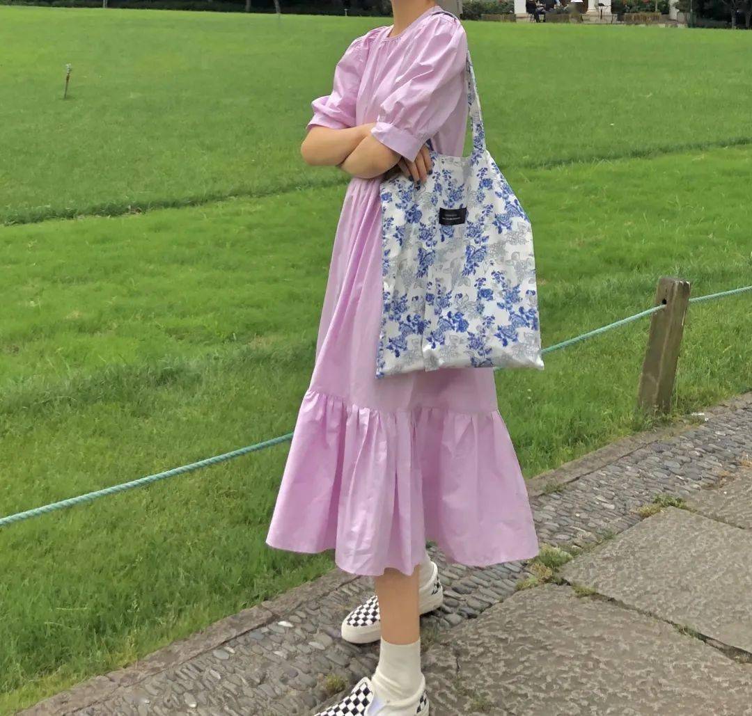 设计|今夏巨美“褶皱风”！显脸小，显身材，时髦女孩一定要穿！