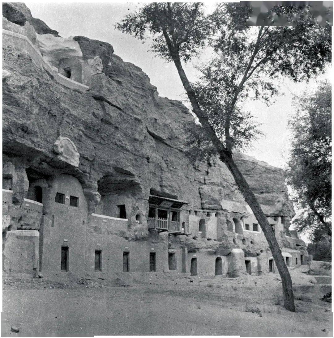 敦煌佛影莫高窟300张老照片重现