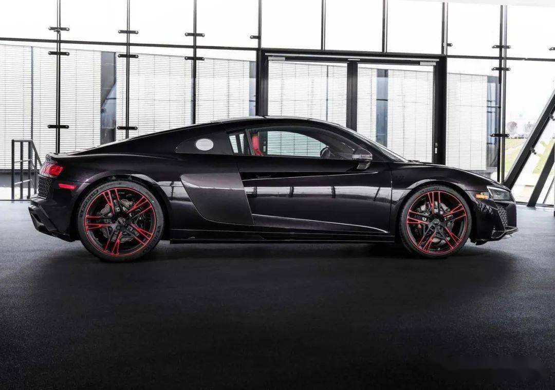 限量30台新款黑豹版奥迪r8rwd