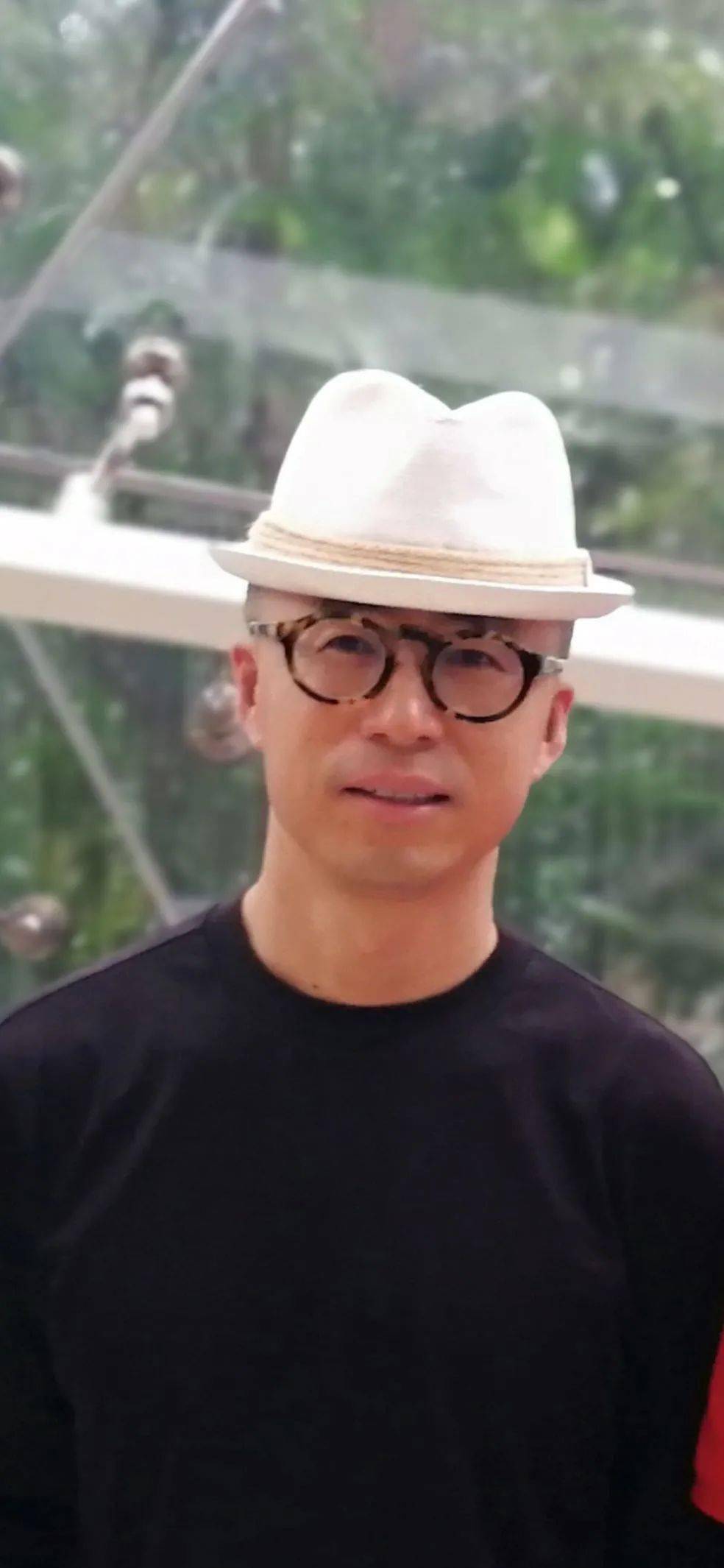 14:00-16:00对话嘉宾:艺术家 邬立强《1991·上海》作者嘉宾:刘群