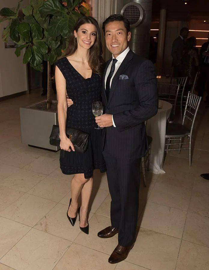 男方完全想不通"我待她不薄啊"!_regina