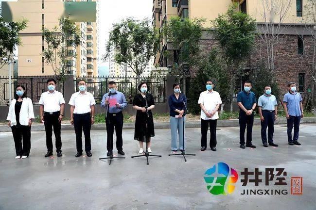 市委宣传部长,统战部长郭建亭出席活动并宣布集中拆违行动开始,县委