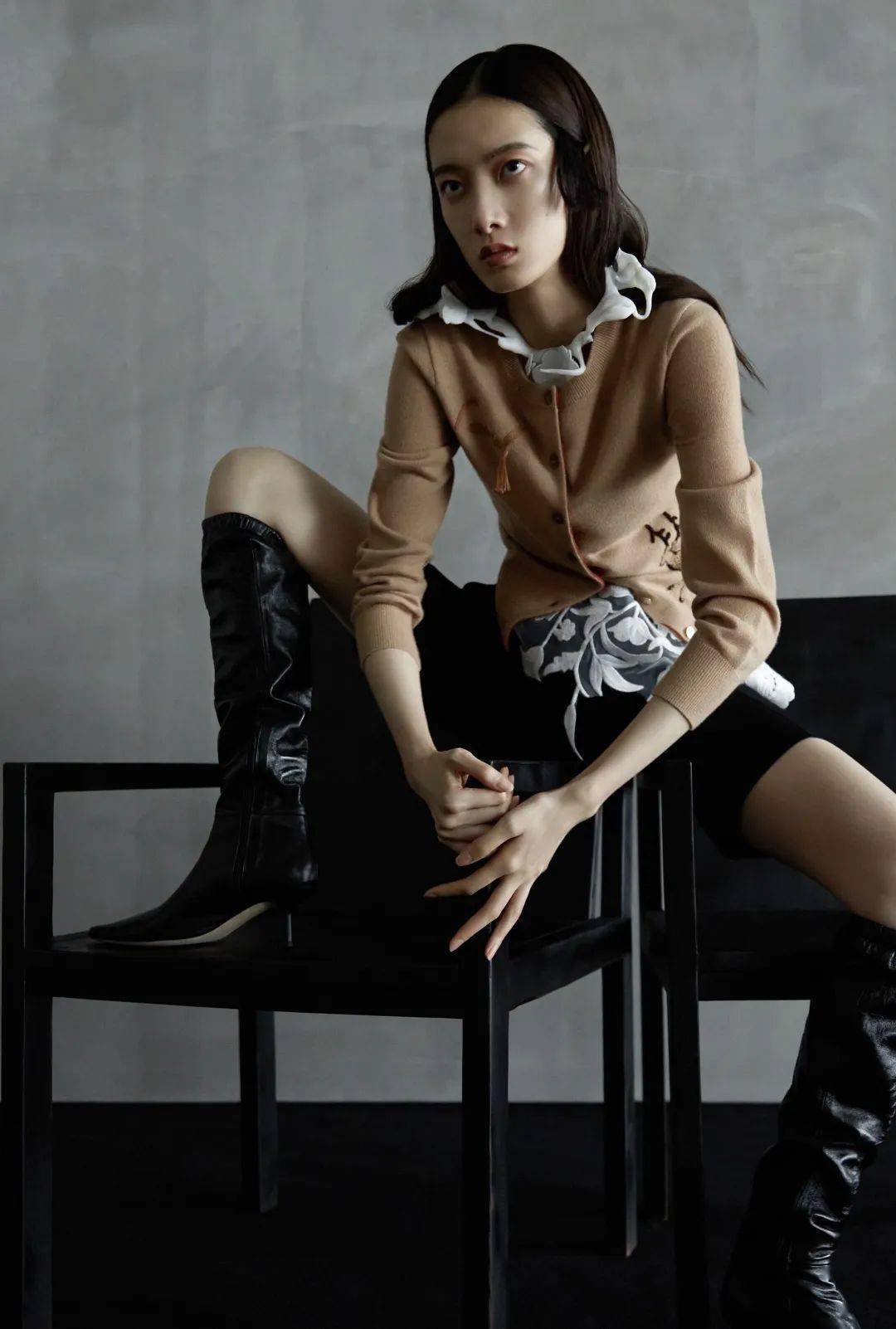 07总监制: 刘璐 lucia liu摄影: 李茶 richard编辑&造型: 向准