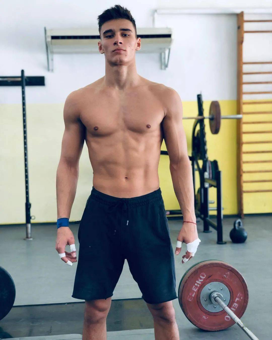 颜色|大胆美味 / 真爱降临