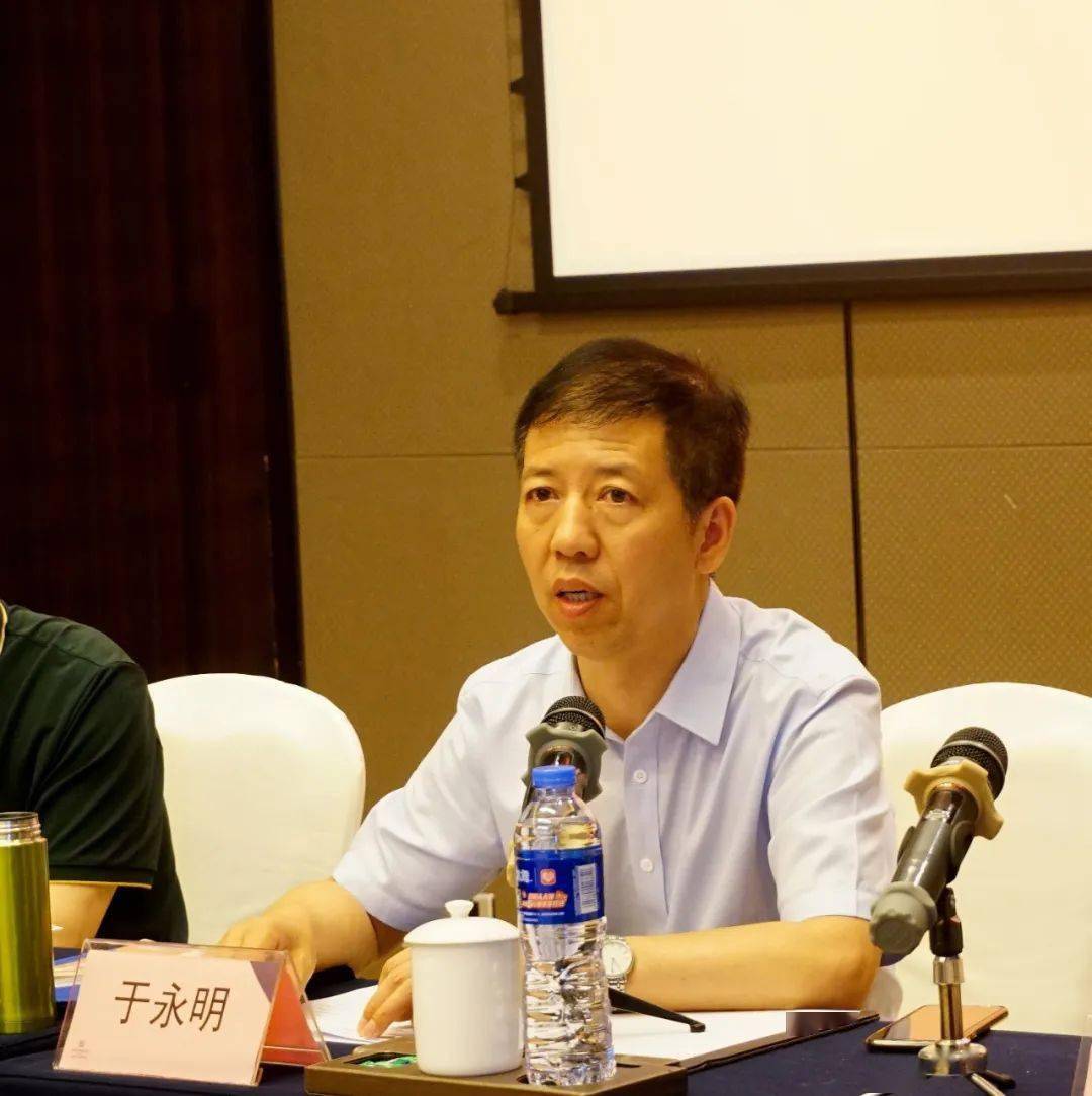 委员,副厅长(正厅长级)于永明,省教育厅职业教育与成人教育处处长陈达