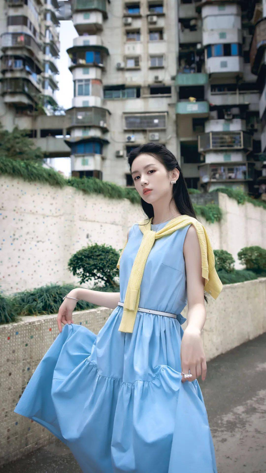 健兴|00后输了，这届95后小花也太会穿了吧！