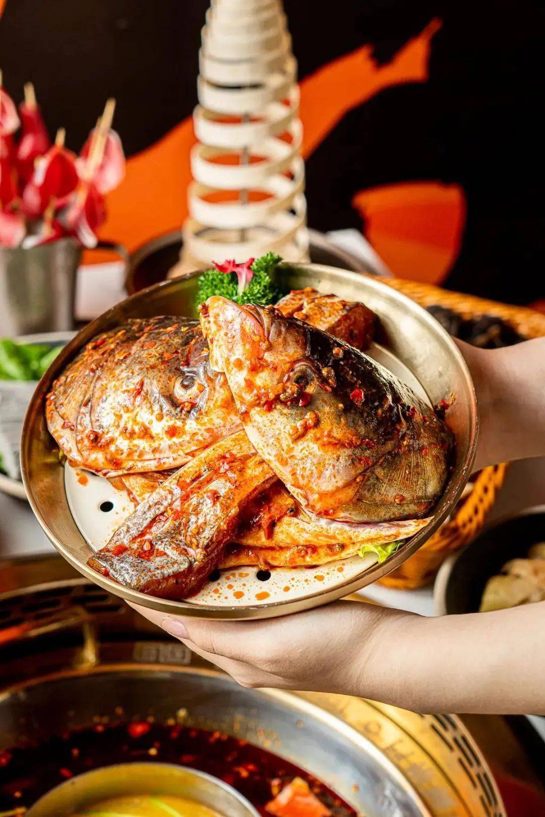 鲜乐门鱼头火锅派仅108元享门市价323元夏日畅吃套餐鲜乐锅底酸爽萝卜