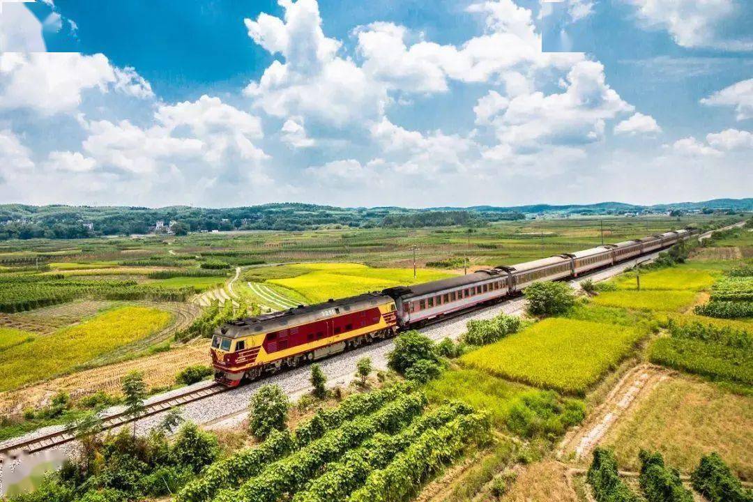 探秘西域风情专列环游大西北15天游遍西北八省