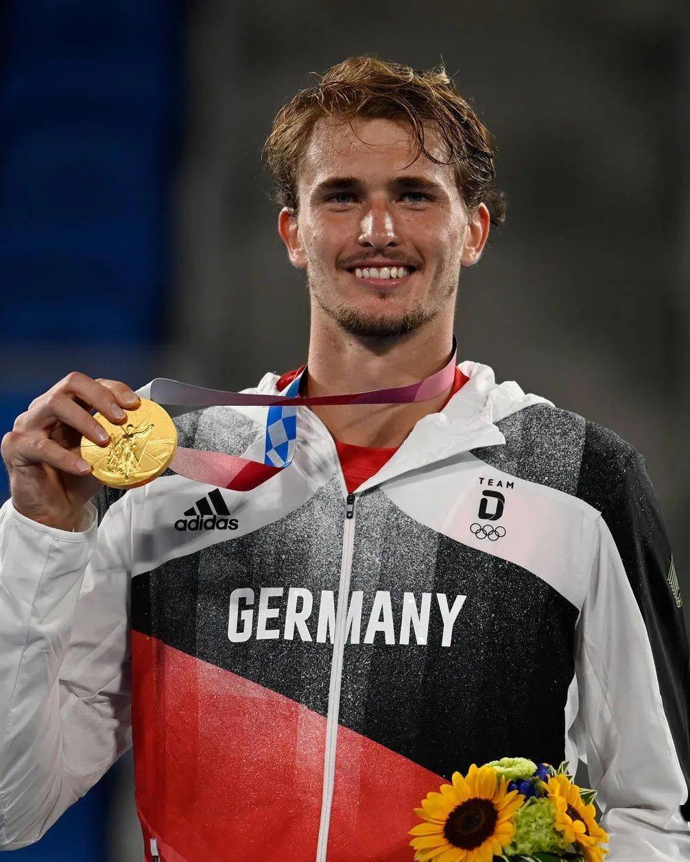 兹维列夫2-0卡恰诺夫 为德国首夺奥运男单金牌