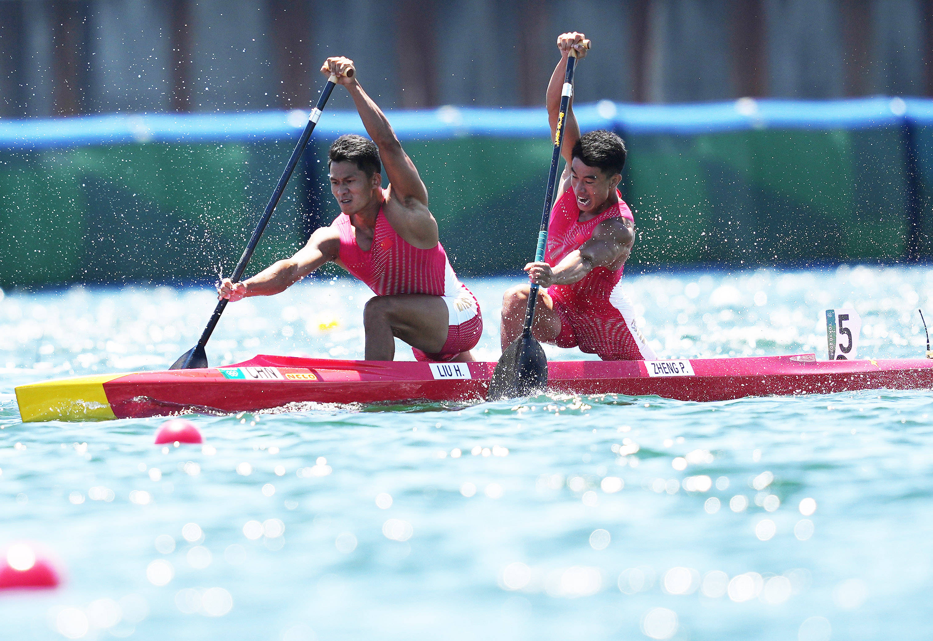 皮划艇静水男子1000米双人划艇中国选手刘浩郑鹏飞获得亚军