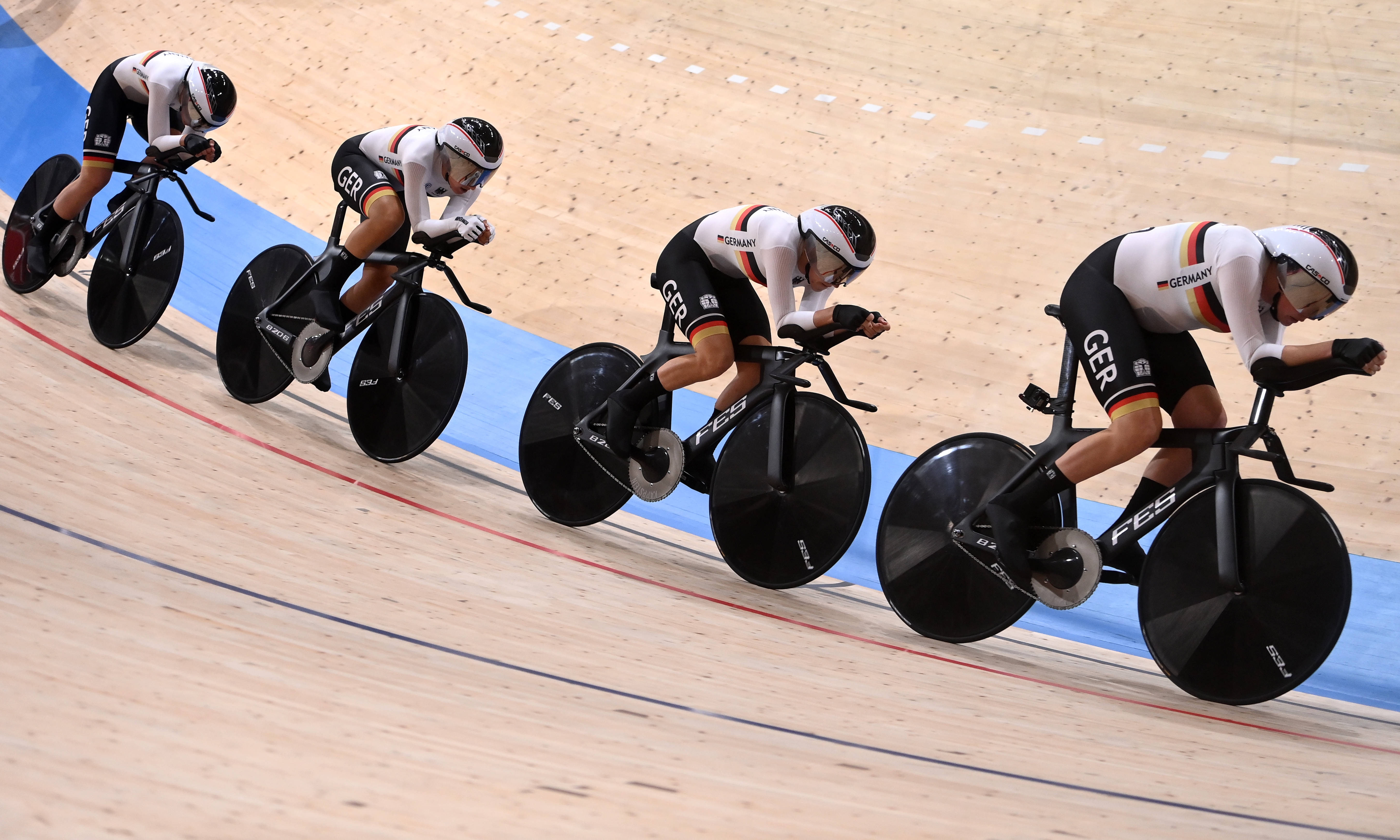 场地自行车——女子团体追逐赛:德国队夺冠