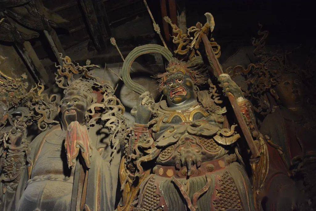寻古迹的莲莲明代彩塑诸神高平铁佛寺静静看