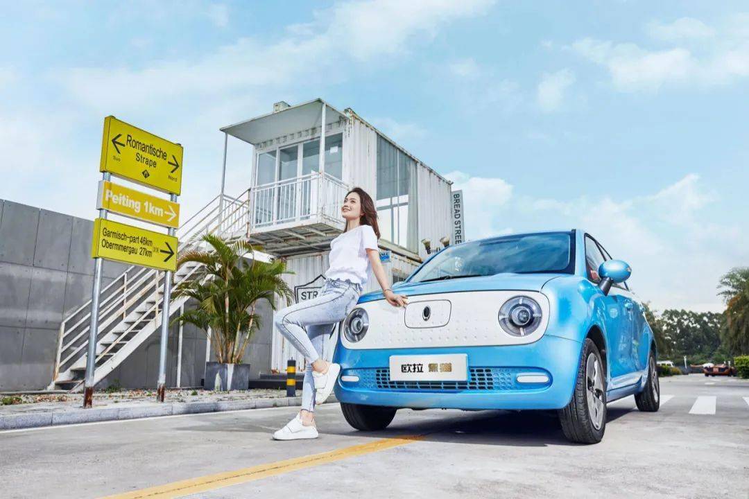 外观好看的新能源汽车 3ba35910ce7c4935aac0c3cf7f40044c.jpeg