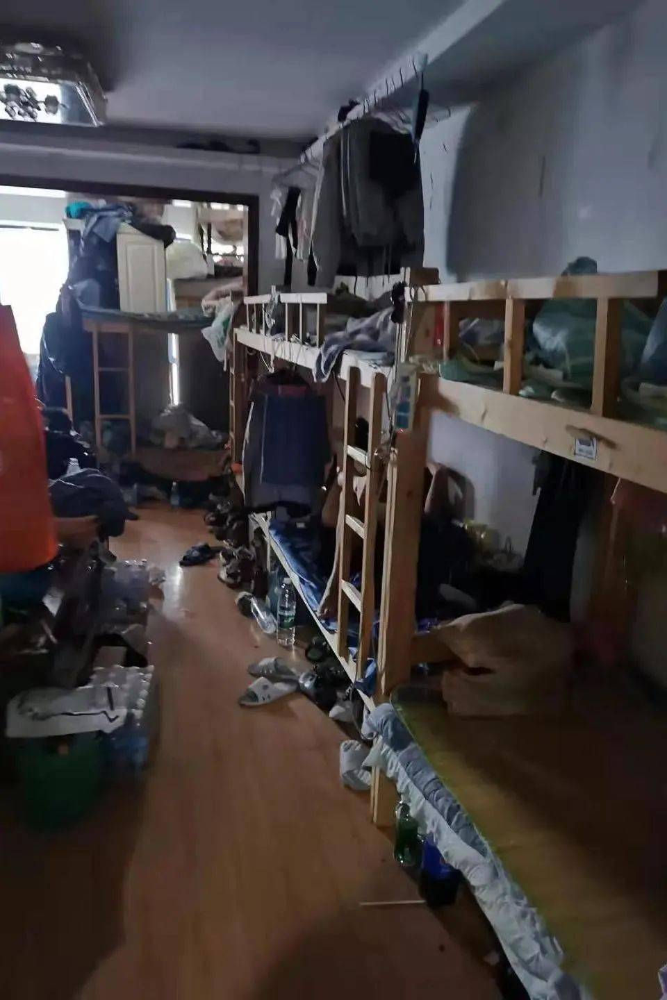 宝山路街道开展辖区群租房屋排摸整治行动对群租说不