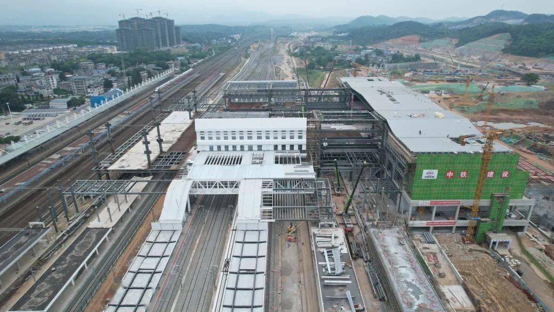 转线成功安九铁路最大站房庐山站新进展