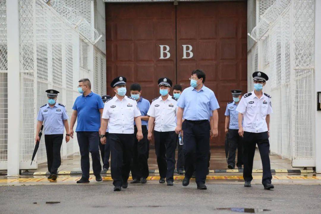 内蒙古自治区党委编办副主任索轶军到呼和浩特高度戒备监狱调研指导