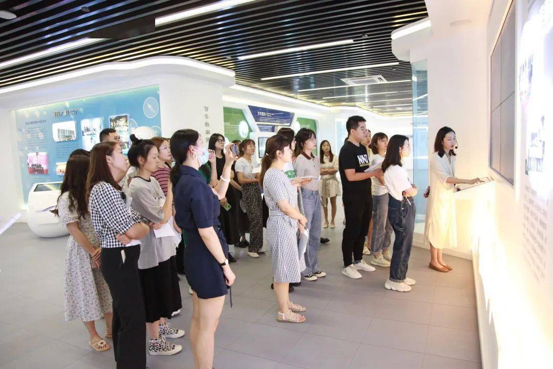 集团开展"浙农视界"展厅讲解员培训