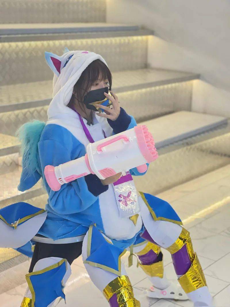 67doinb石头人冠军皮肤太丑了今年加油要个璐璐骆歆cos厄加特