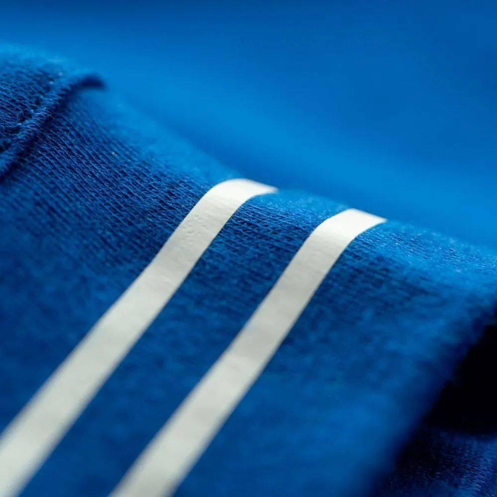 lecoqsportif发布特鲁瓦202122赛季主客场球衣